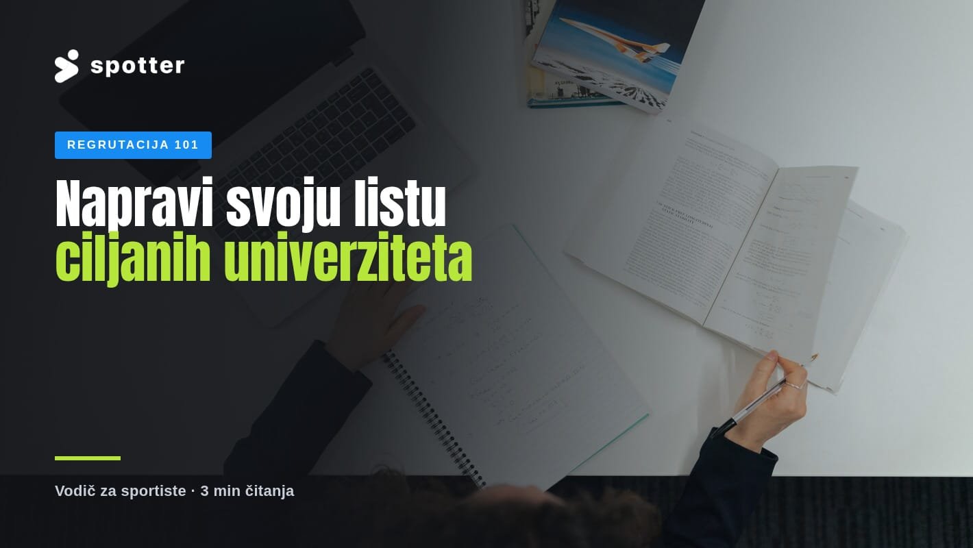 Pogled odozgo na sto sa laptopom, otvorenim knjigama i beleškama.
